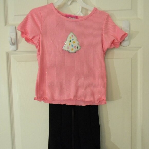 Christmas Outfit for Girls Black Pants and Pink Tee with Tree Set 3T 4T NWOT - Picture 1 of 4